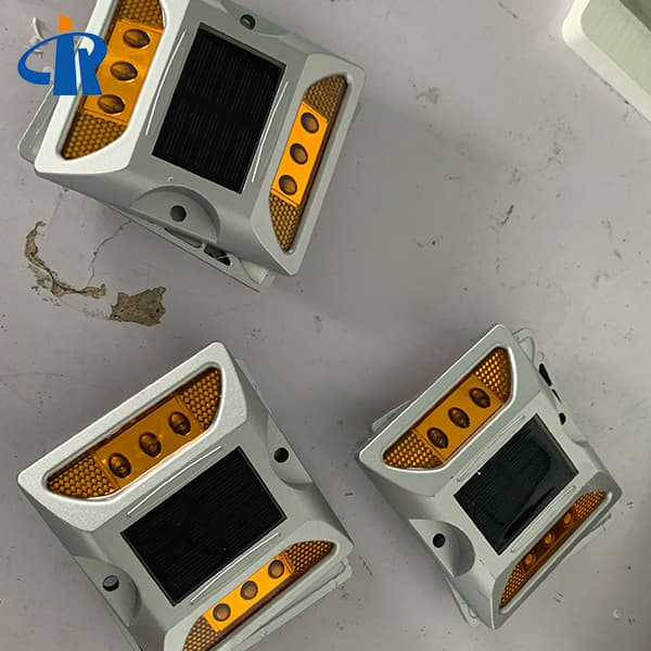 Unidirectional Led Solar Pavement Markers In Malaysia With Shank